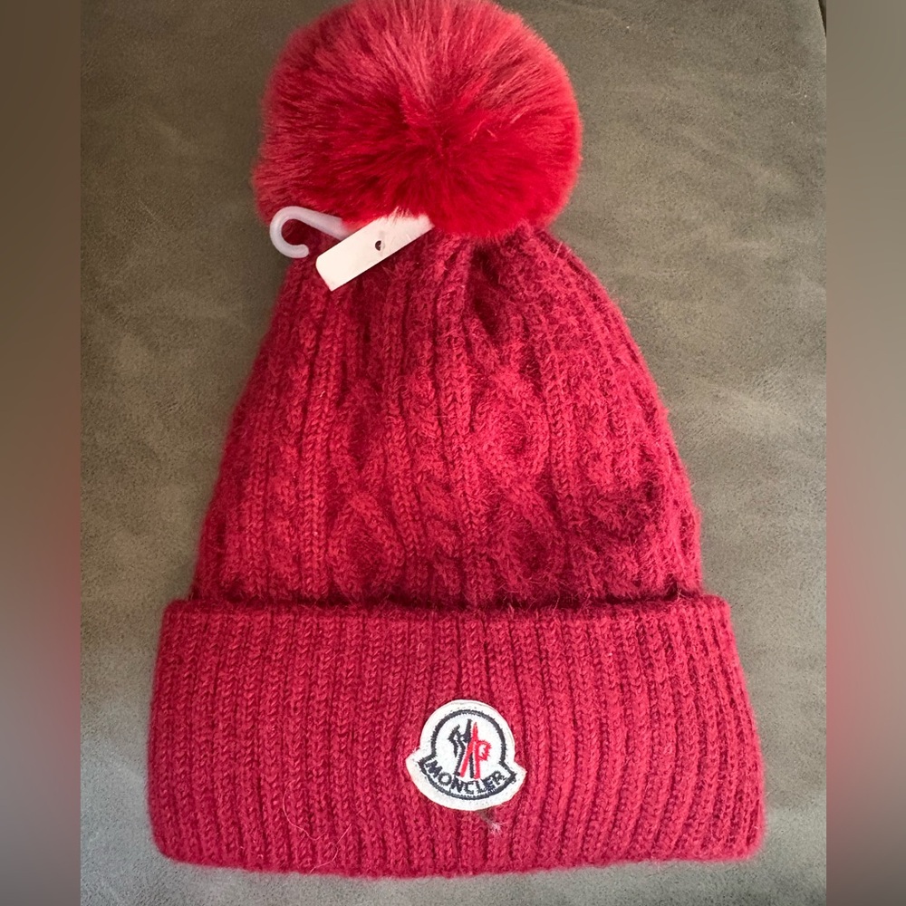 Ugg unisex, new red Pom Pom hat.